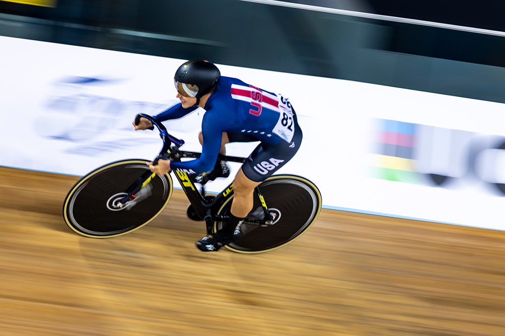 Mandy Marquardt racing on the cycling track.